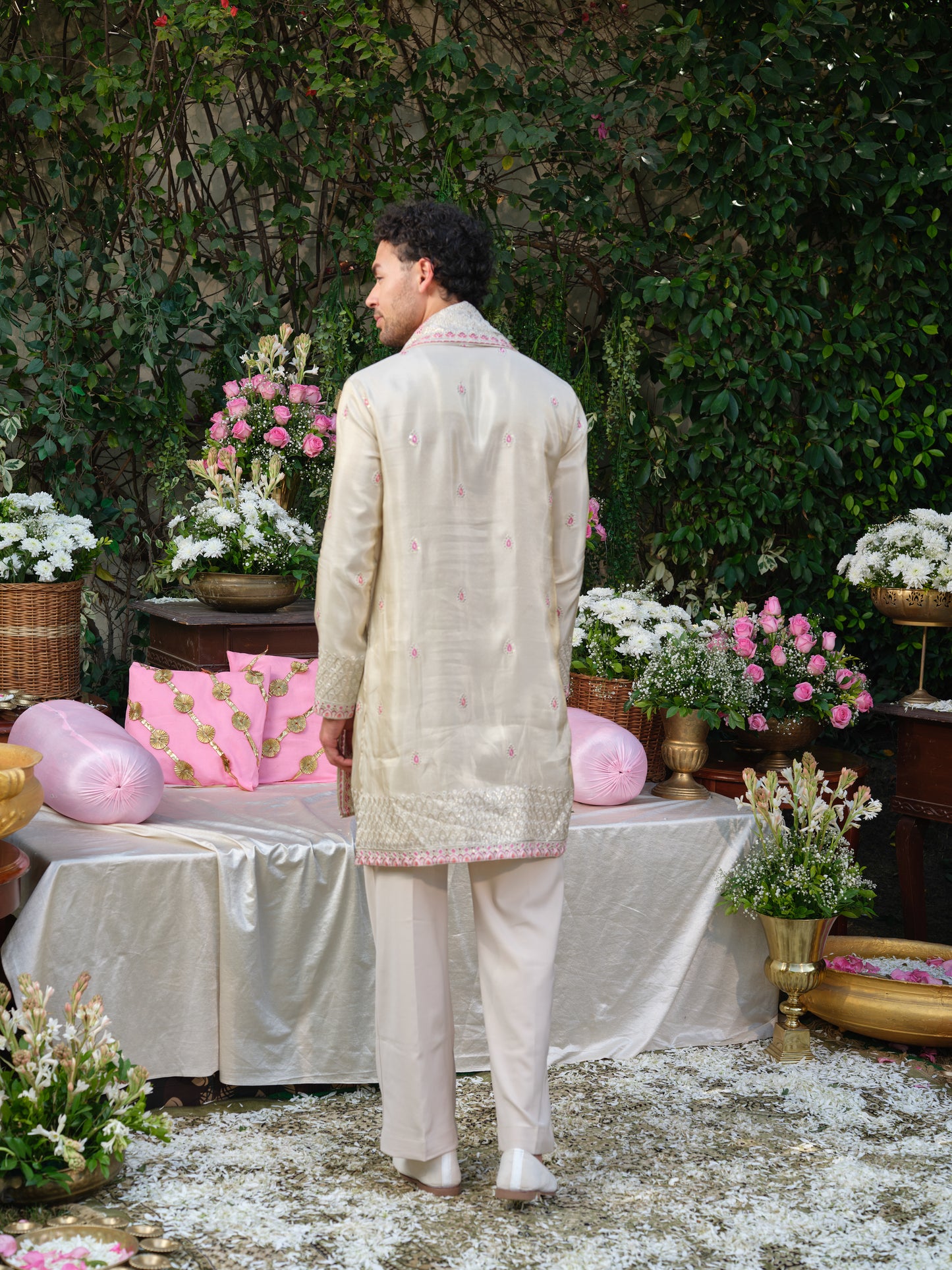 Offwhite Tissue Kurta–Bottom Set with Thread Work Embroidery and Foil