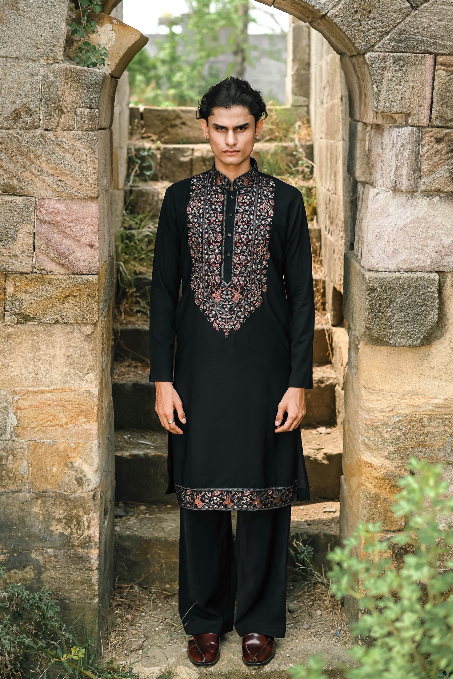 Black Kurta Set with Thread Embroidery & Swarovski Dupatta