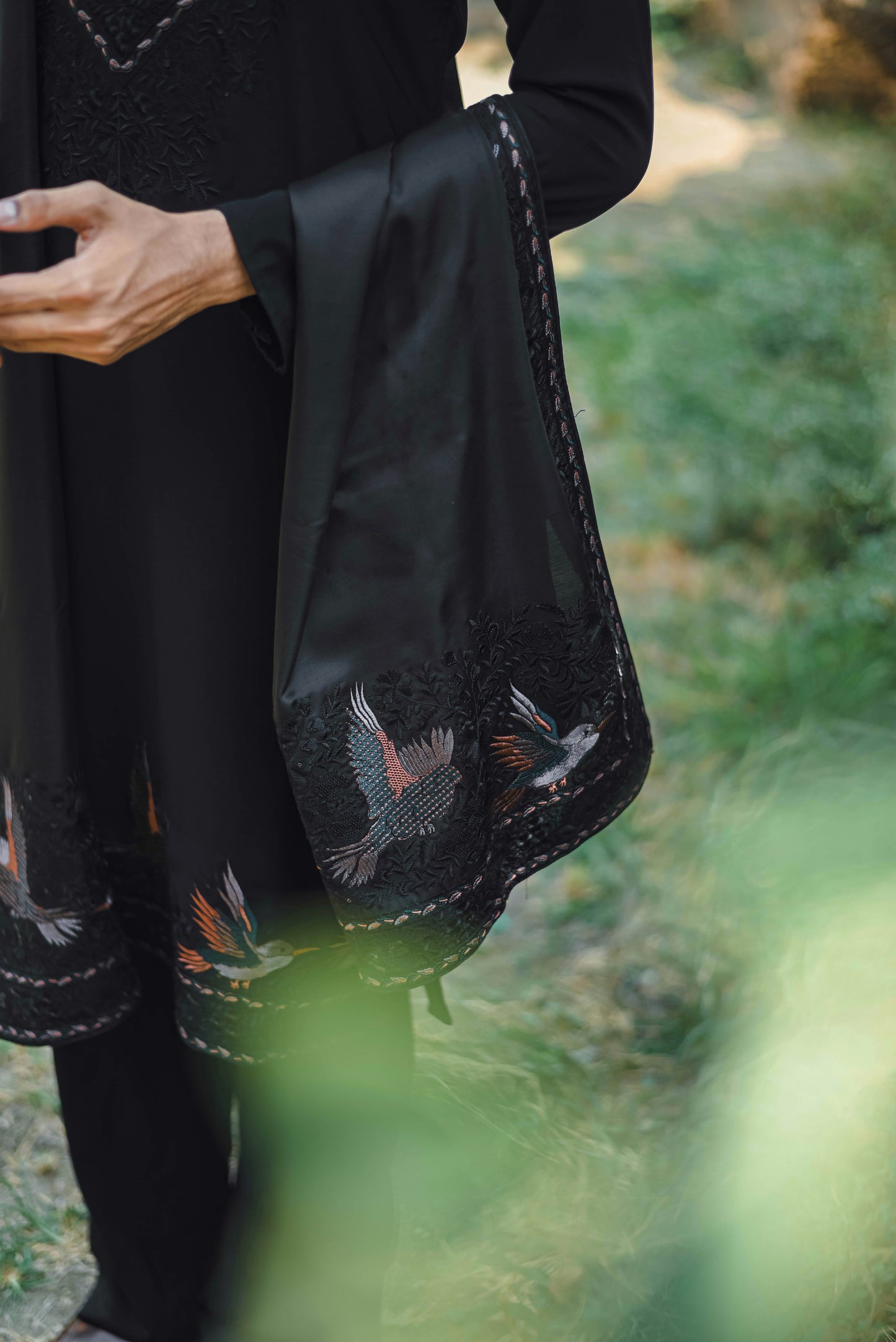 Black Kurta Set with Elegant Thread Work Embroidery and Dupatta