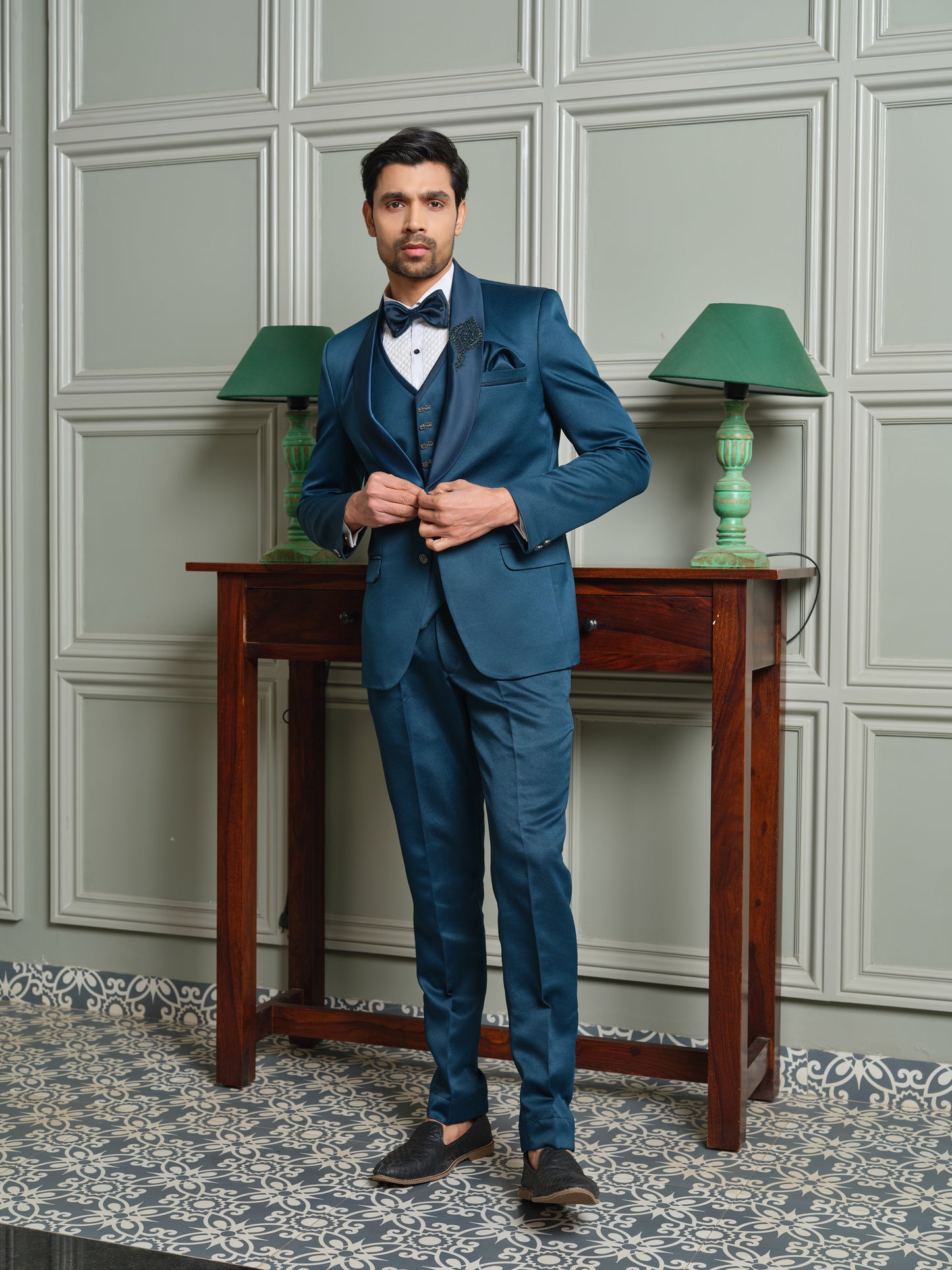 5-Piece Tuxedo Suit with Hotfix Shawl Collar