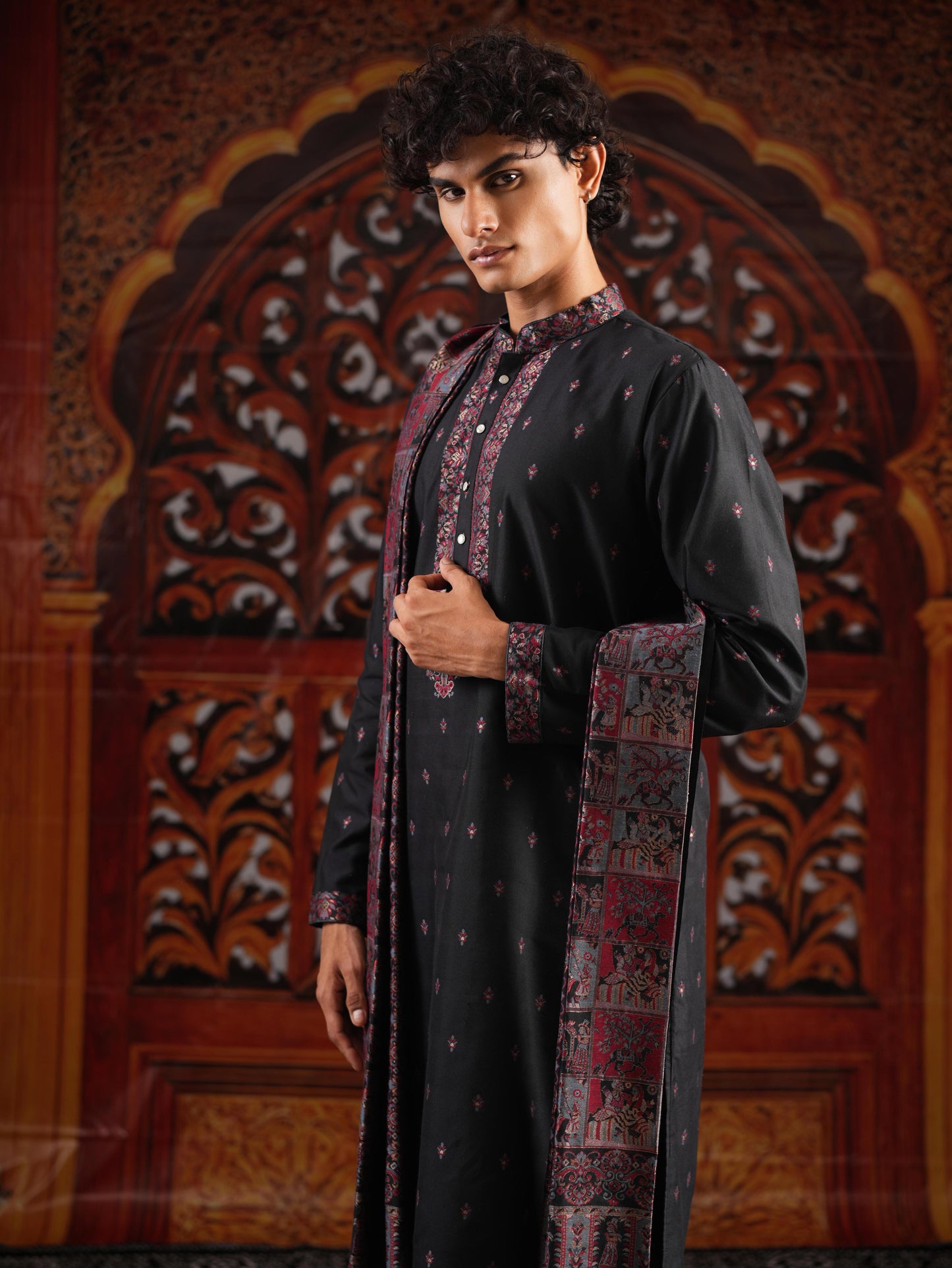 Men’s Black Jacquard Kurta Set with Dupatta