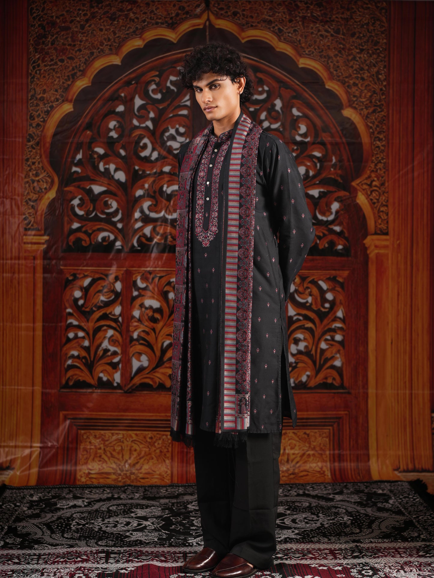 Men’s Black Jacquard Kurta Set with Dupatta