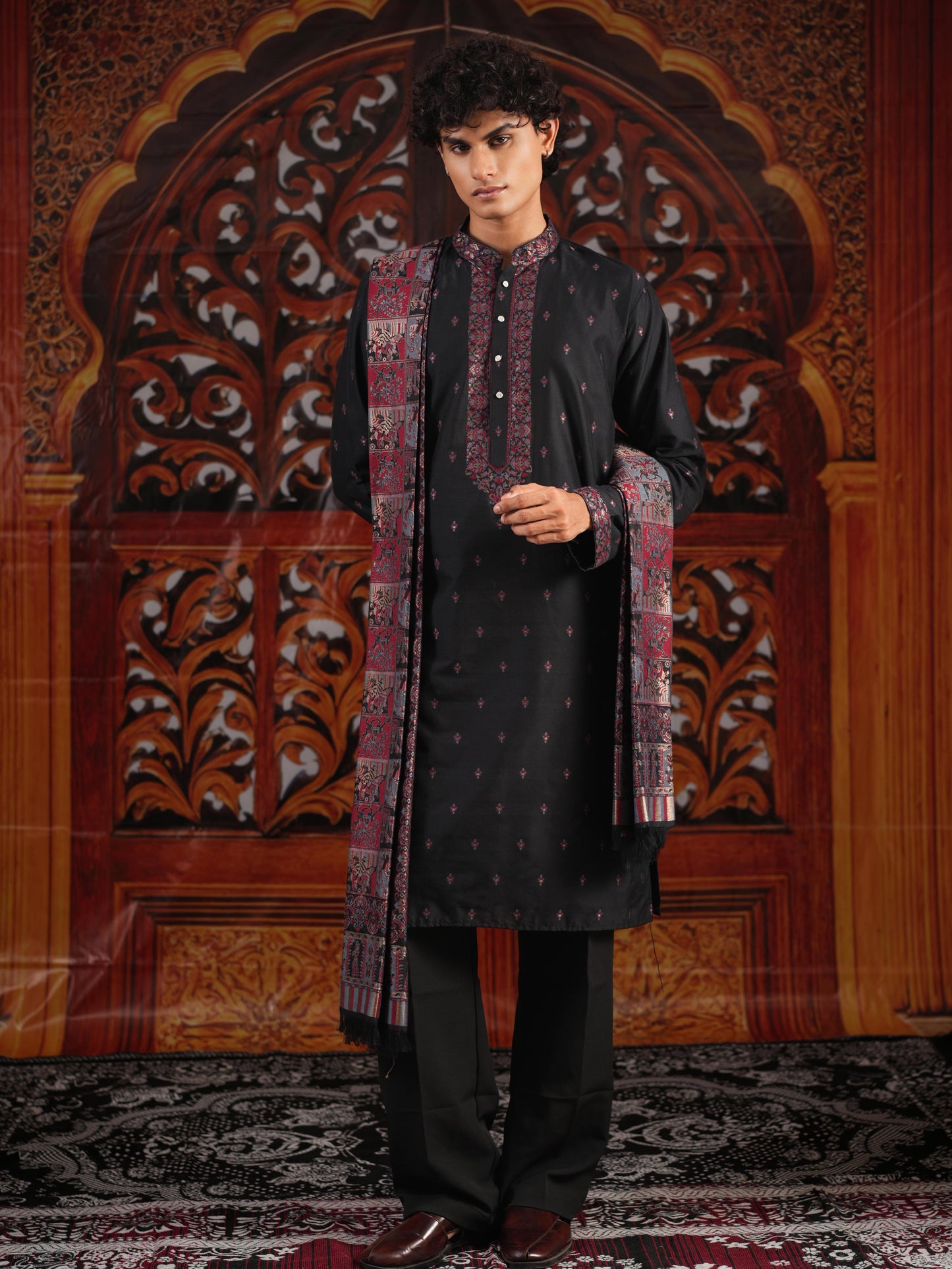 Men’s Black Jacquard Kurta Set with Dupatta