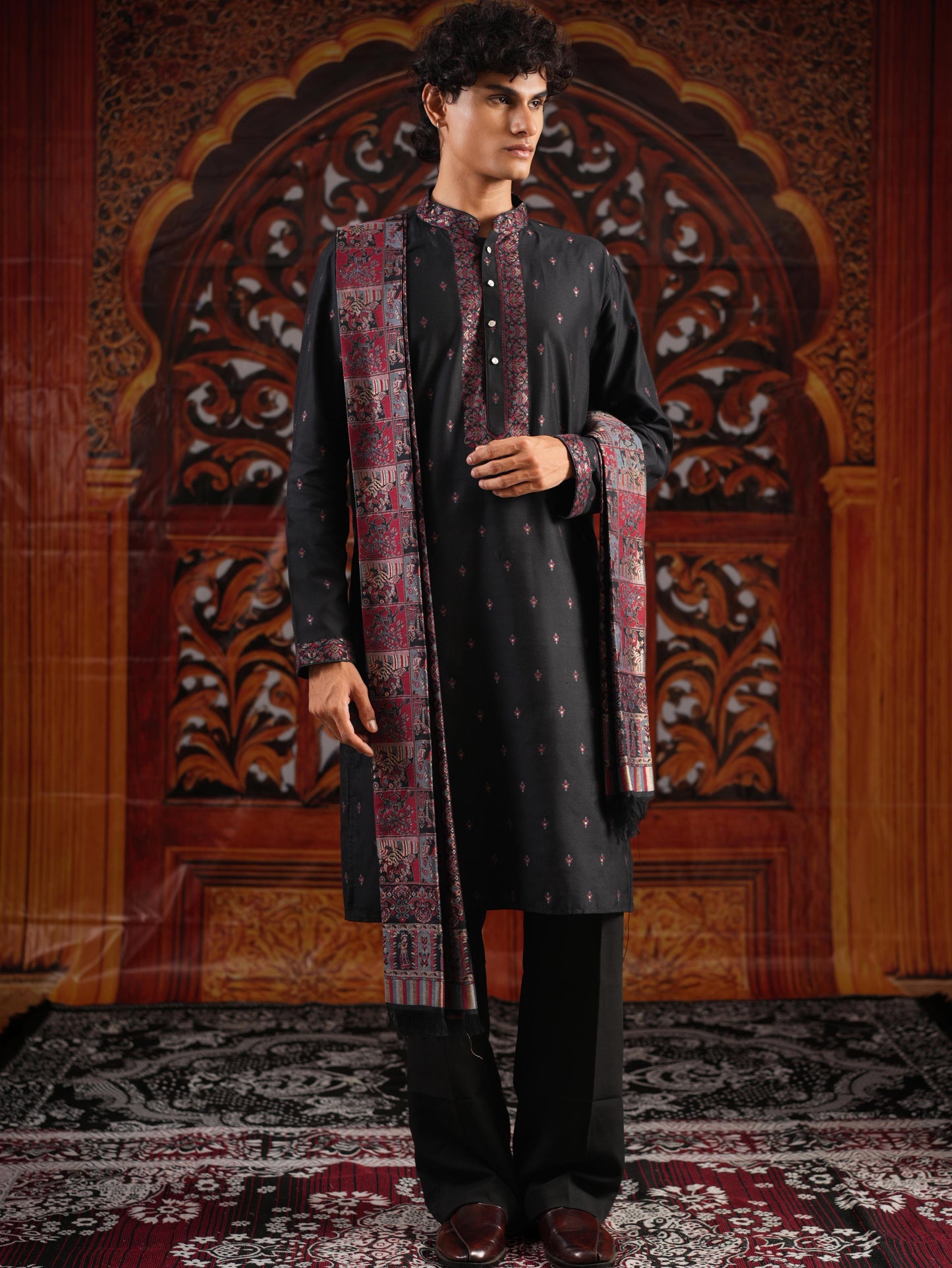 Men’s Black Jacquard Kurta Set with Dupatta
