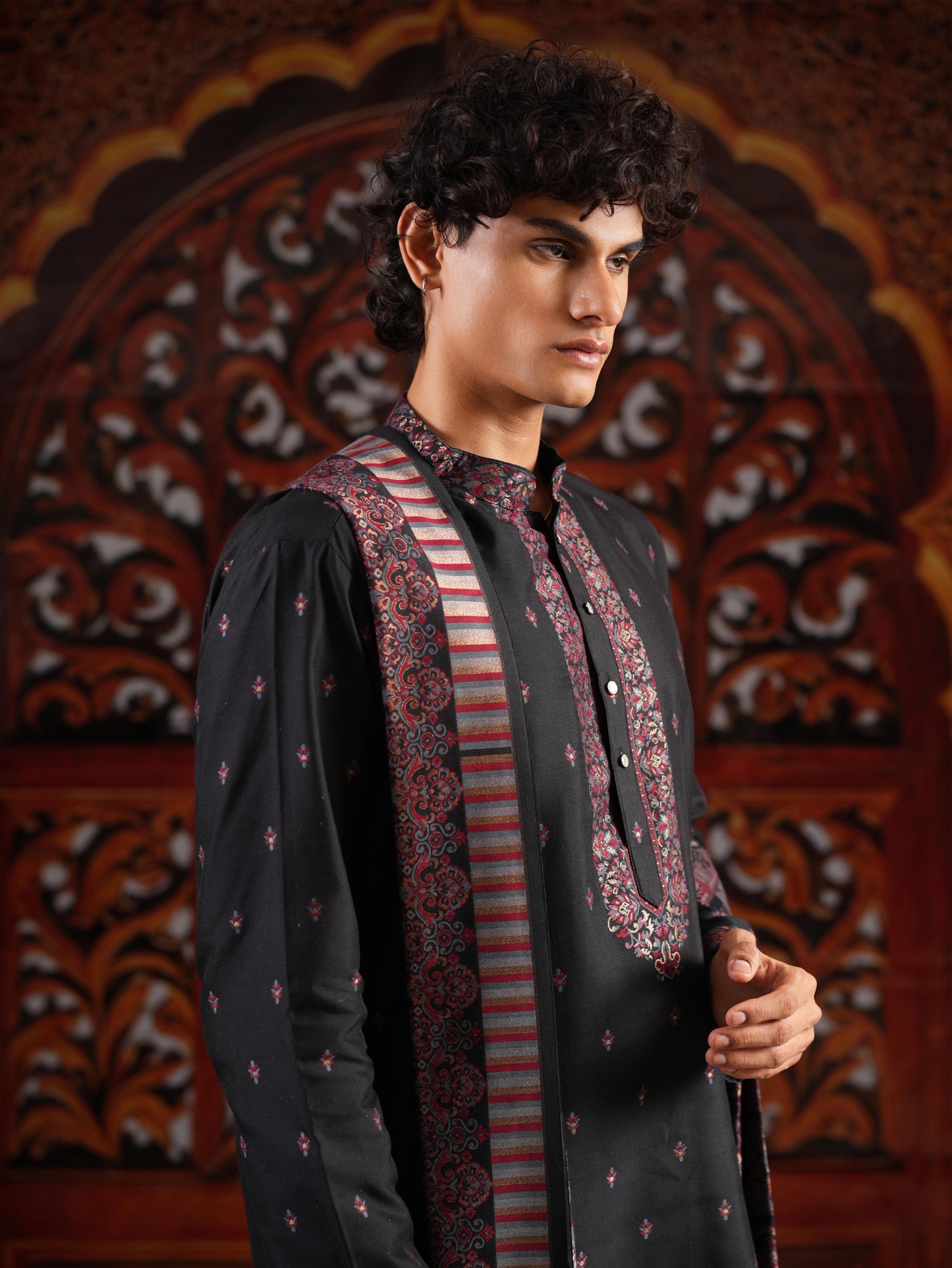Men’s Black Jacquard Kurta Set with Dupatta