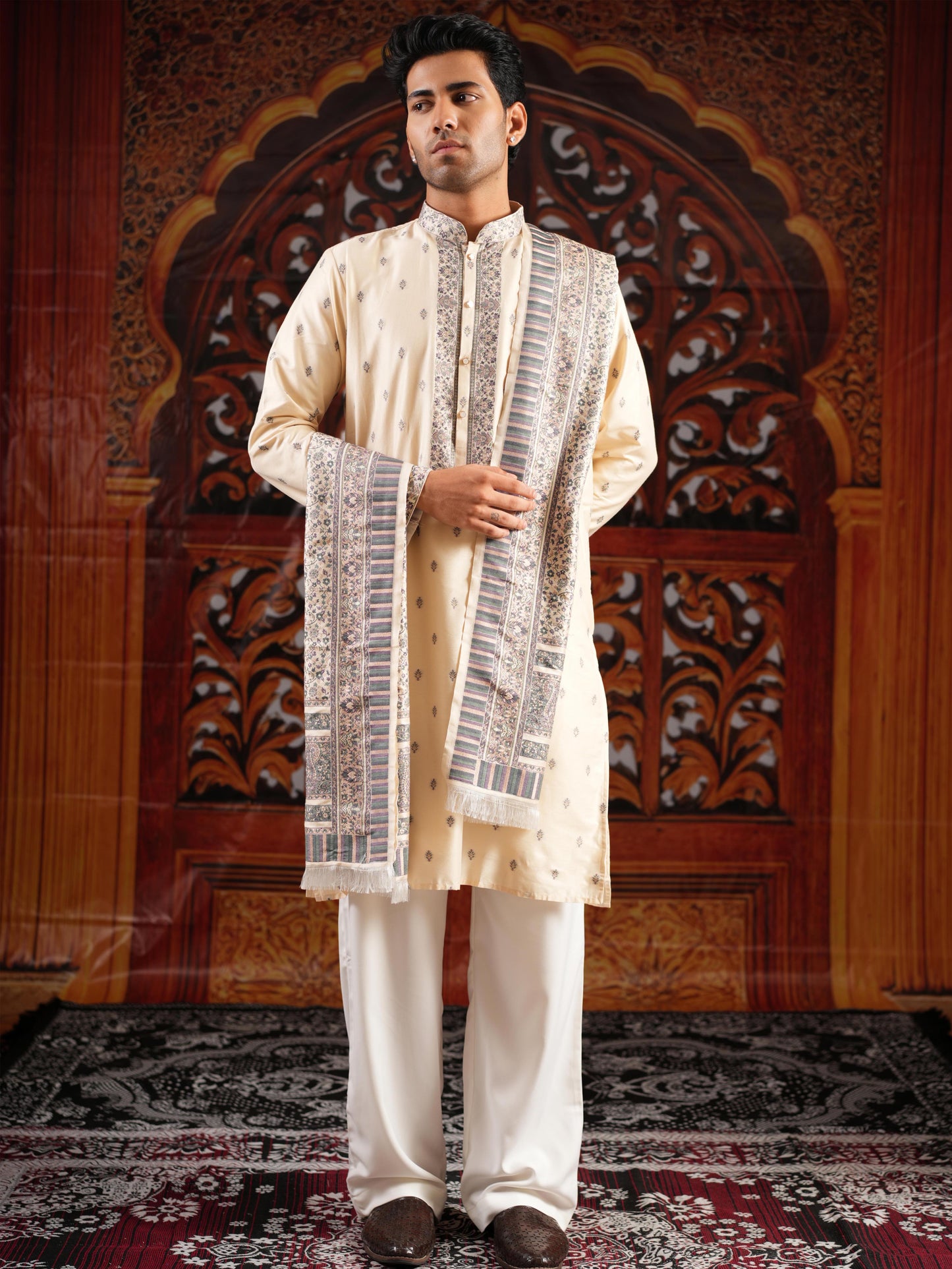 Men’s Beige Jacquard Kurta Set with Dupatta