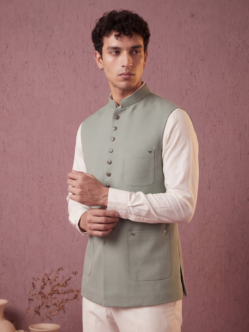 Fine-Finish Suiting Bandi Jacket with Elegant Buttons