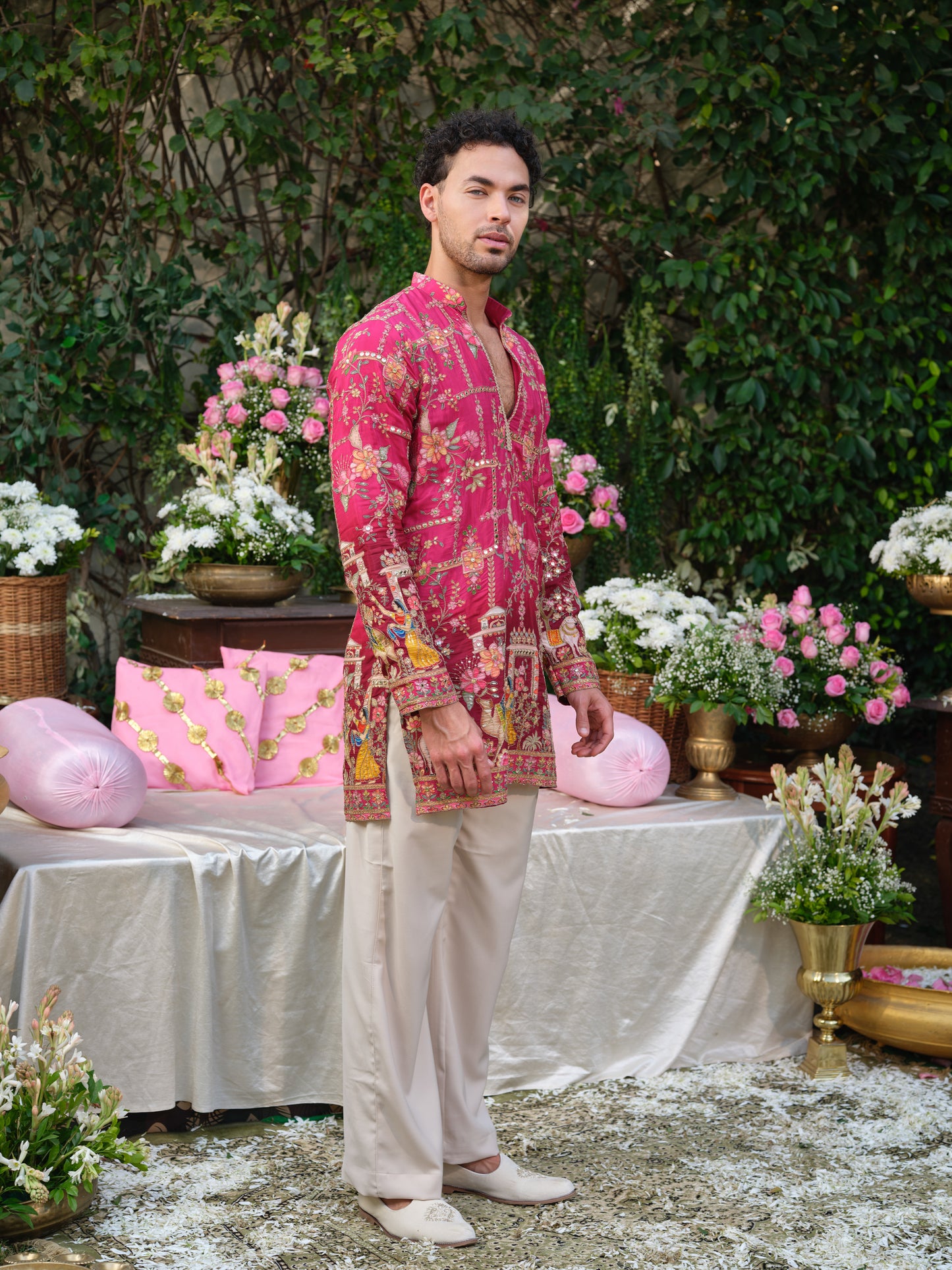 Pink Crepe Kurta–Bottom Set with Zari Embroidery Highlights