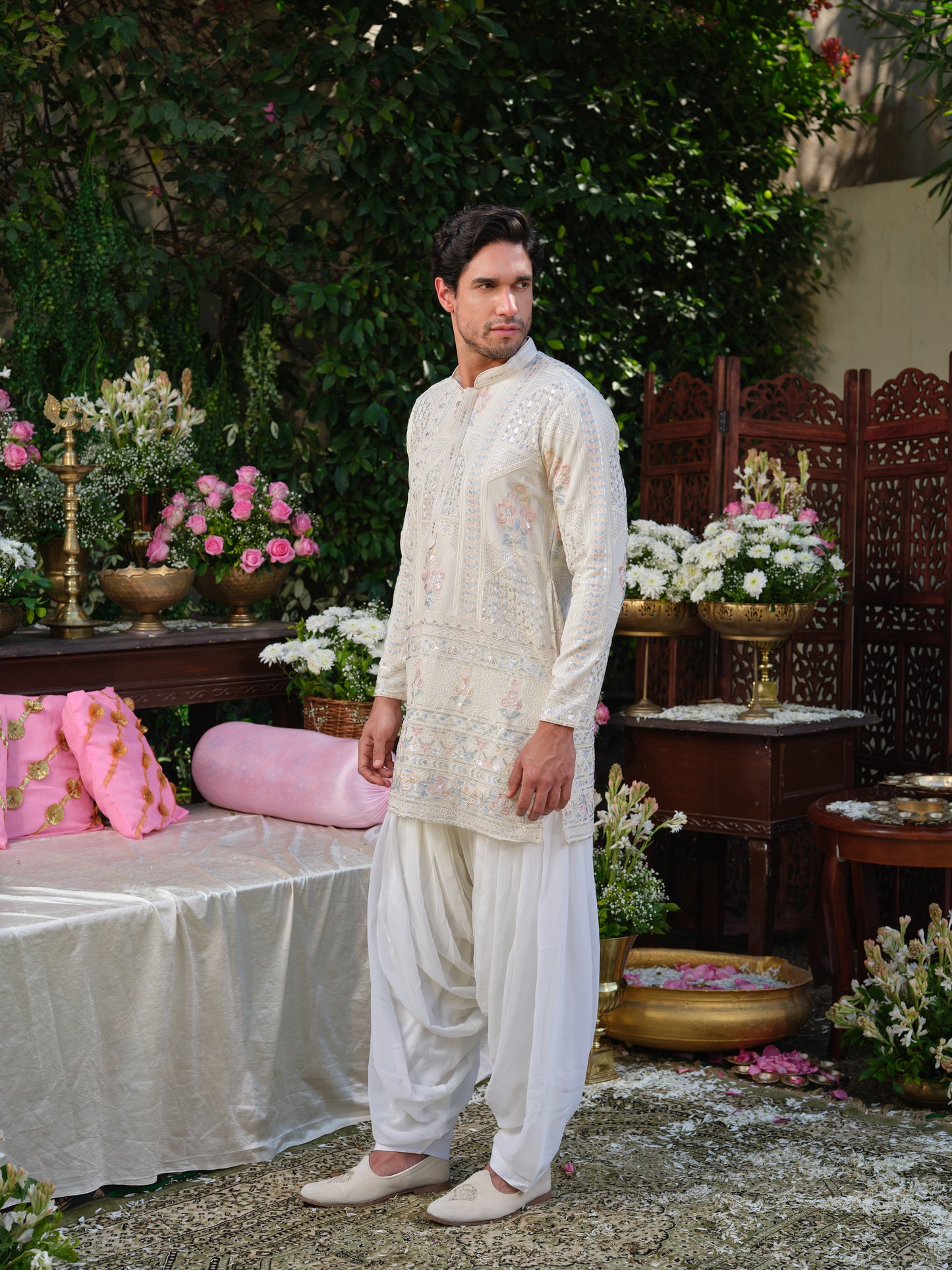 White Georgette Kurta–Bottom Set with Silver Zari and Thread Work Embroidery