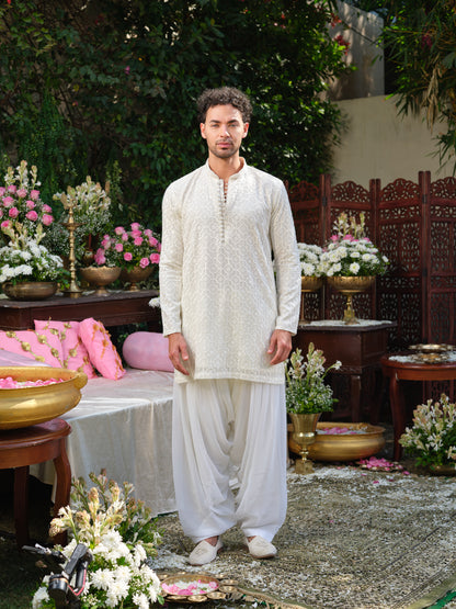 White Georgette Kurta–Bottom Set with Thread Work Embroidery