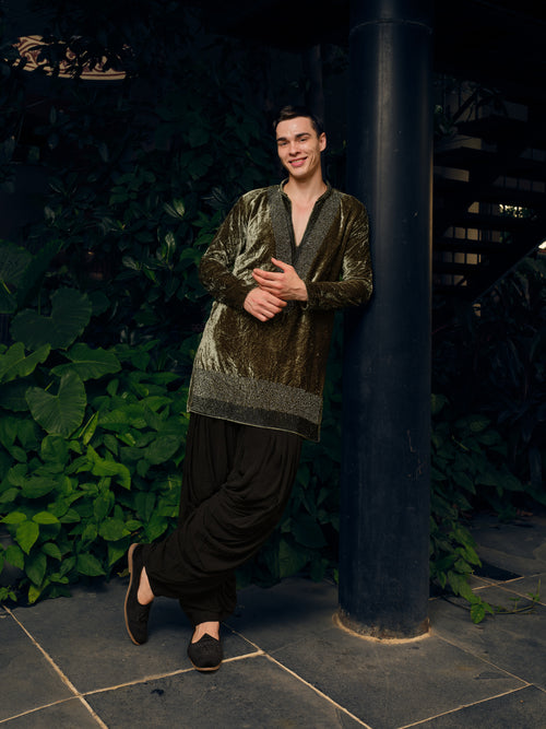 Enchanted Green Velvet Short Kurta Set with Embroidery and Bead Work