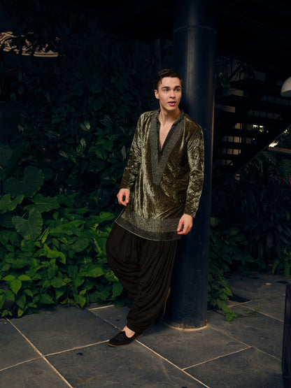 Enchanted Green Velvet Short Kurta Set with Embroidery and Bead Work