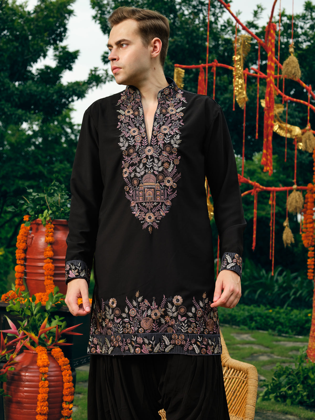 Black Japanese Kurta Dupatta Set with Embroidery