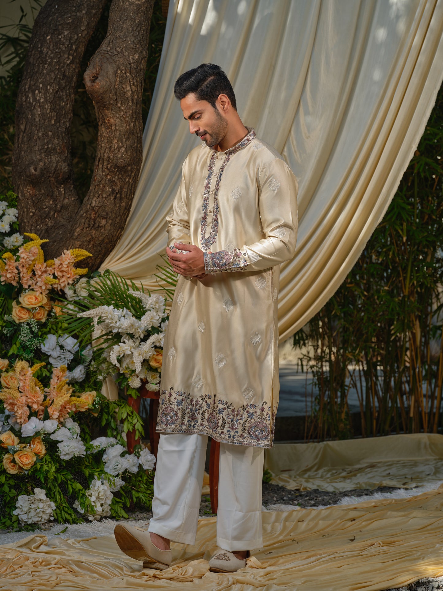 Men’s Silk Kurta–Bottom Set with Thread Work Embroidery