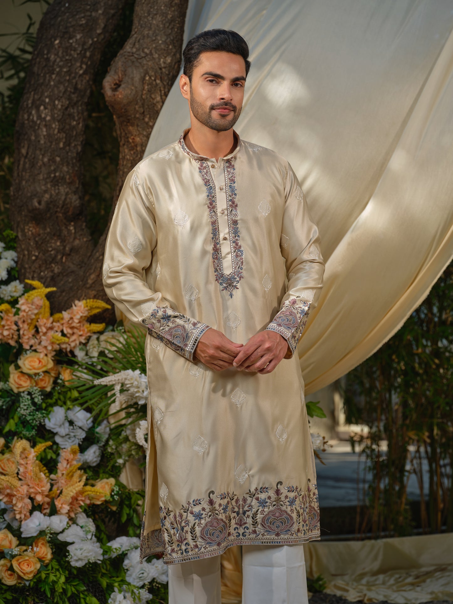 Men’s Silk Kurta–Bottom Set with Thread Work Embroidery