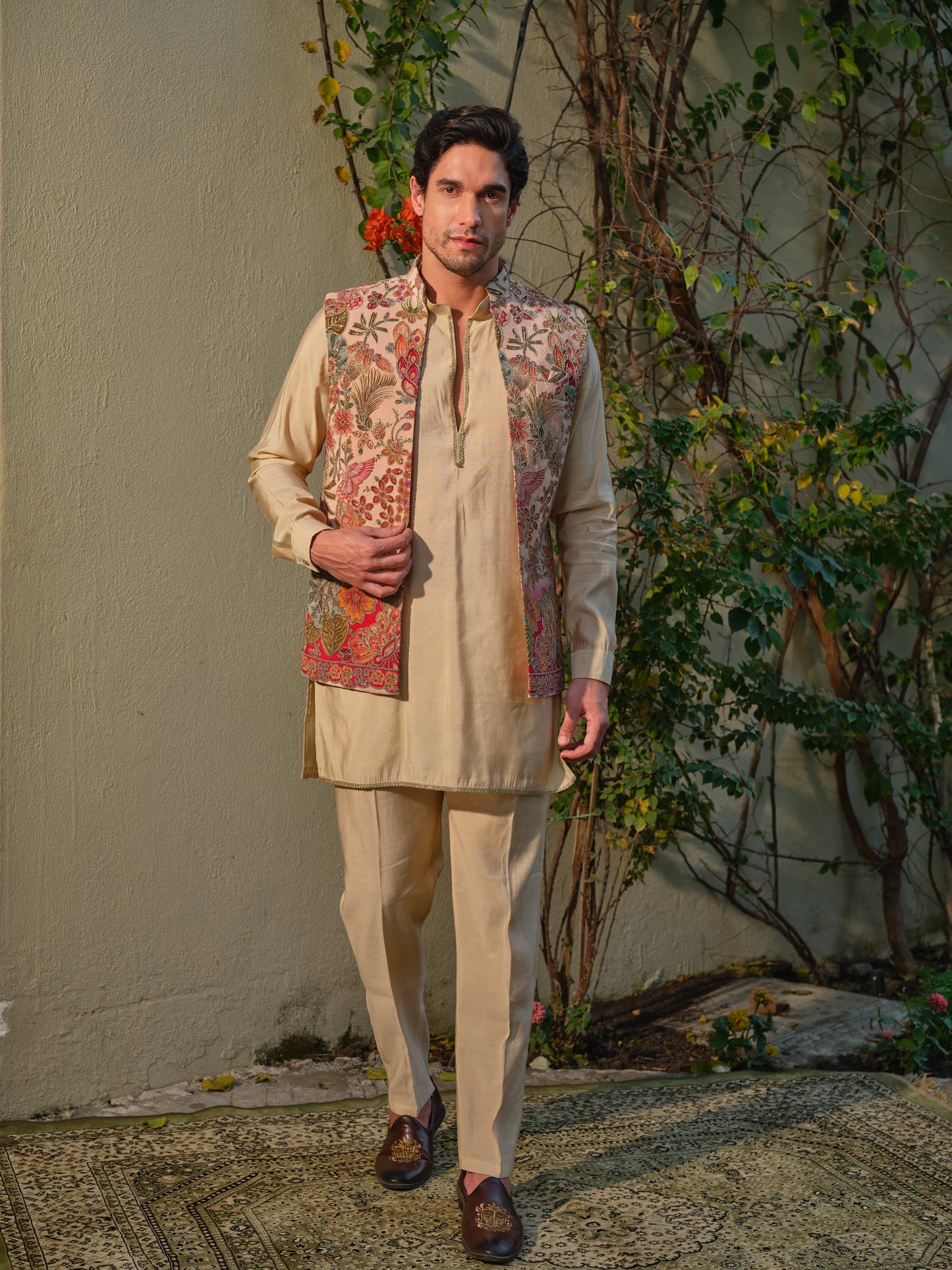 Offwhite Jacket-Kurta-Bottom Set with Dola Silk Position Print & Cording Embroidery