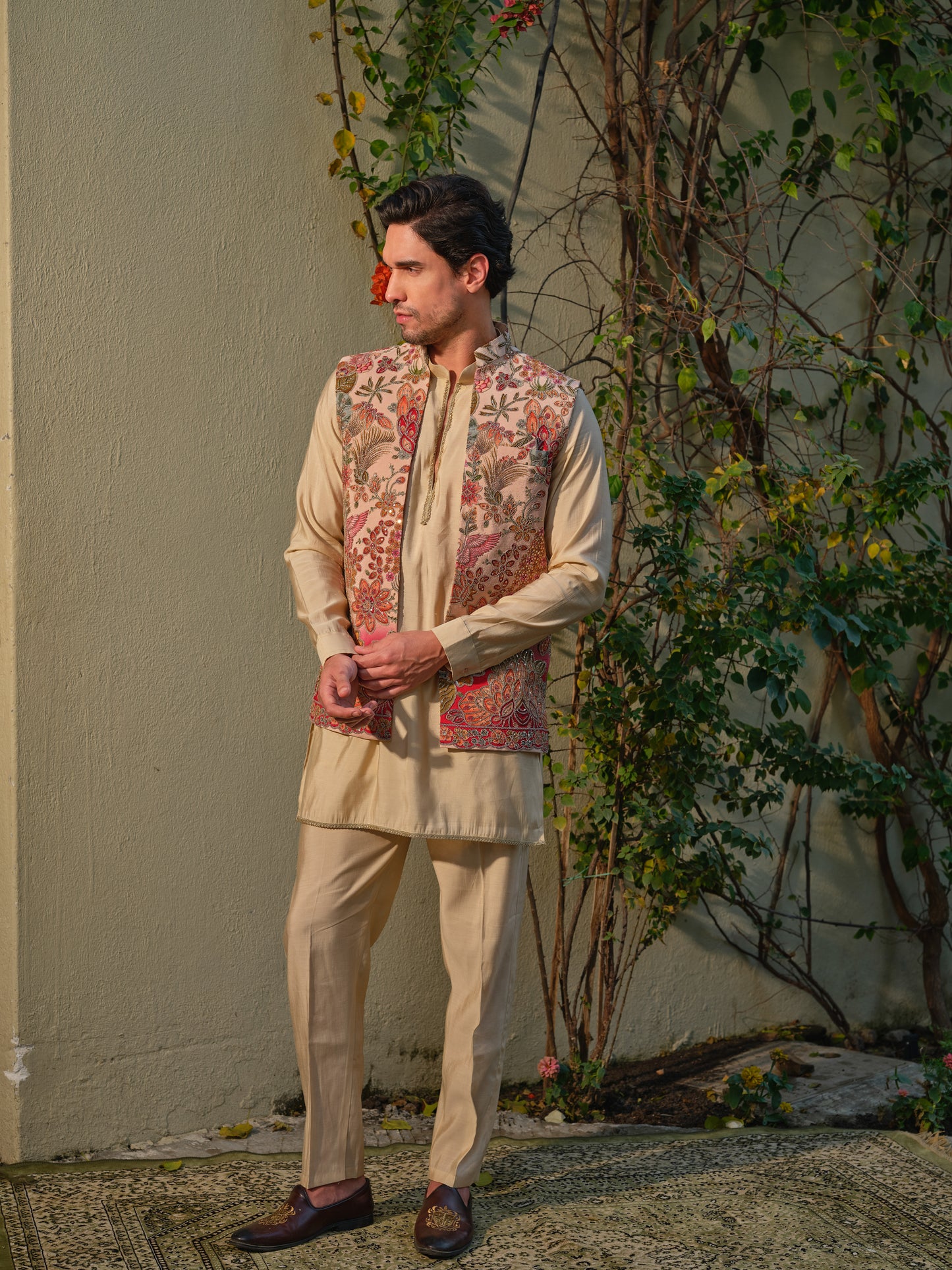 Offwhite Jacket-Kurta-Bottom Set with Dola Silk Position Print & Cording Embroidery