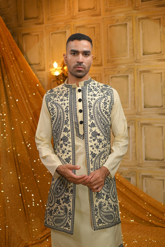 Off White Silk Embroidery Kurta Set With Jacket