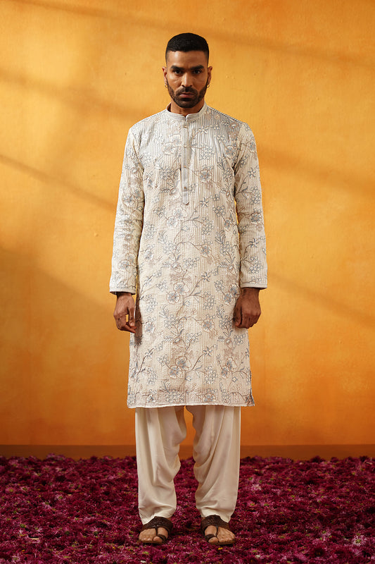 Off White Georgette Threadwork Kurta Set