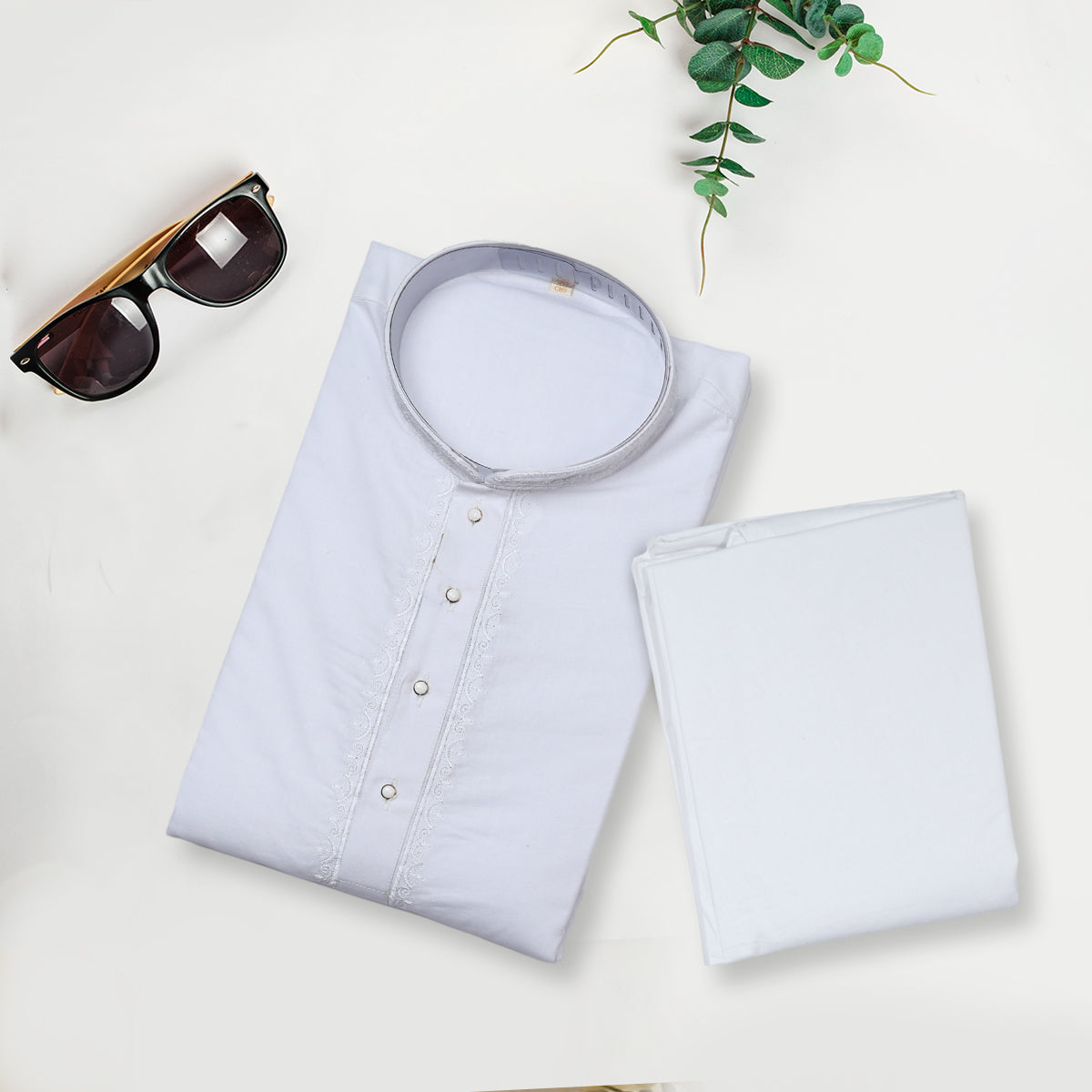 Cotton Kurta Set with V-Neck Thread Embroidery