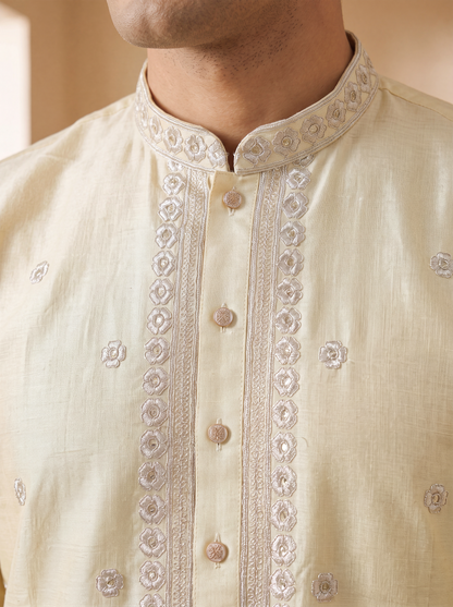 Cream Short Kurta Set with Embroidery