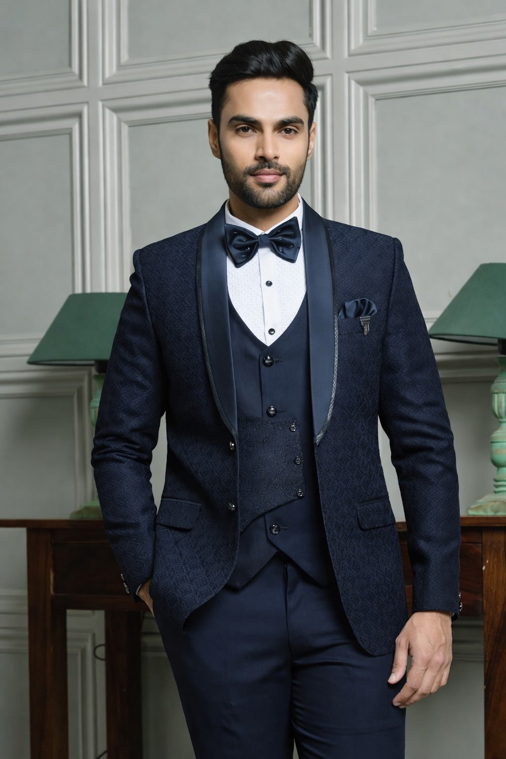 Jacquard Shawl Collar Tuxedo Suit with Dual Waistcoat