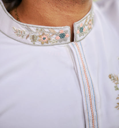 Men's White BSY Kurta Set with Sequins & Zari Embroidery