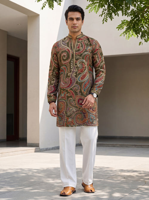 Green Natural Crepe Short Kurta Set with Jari Embroidery