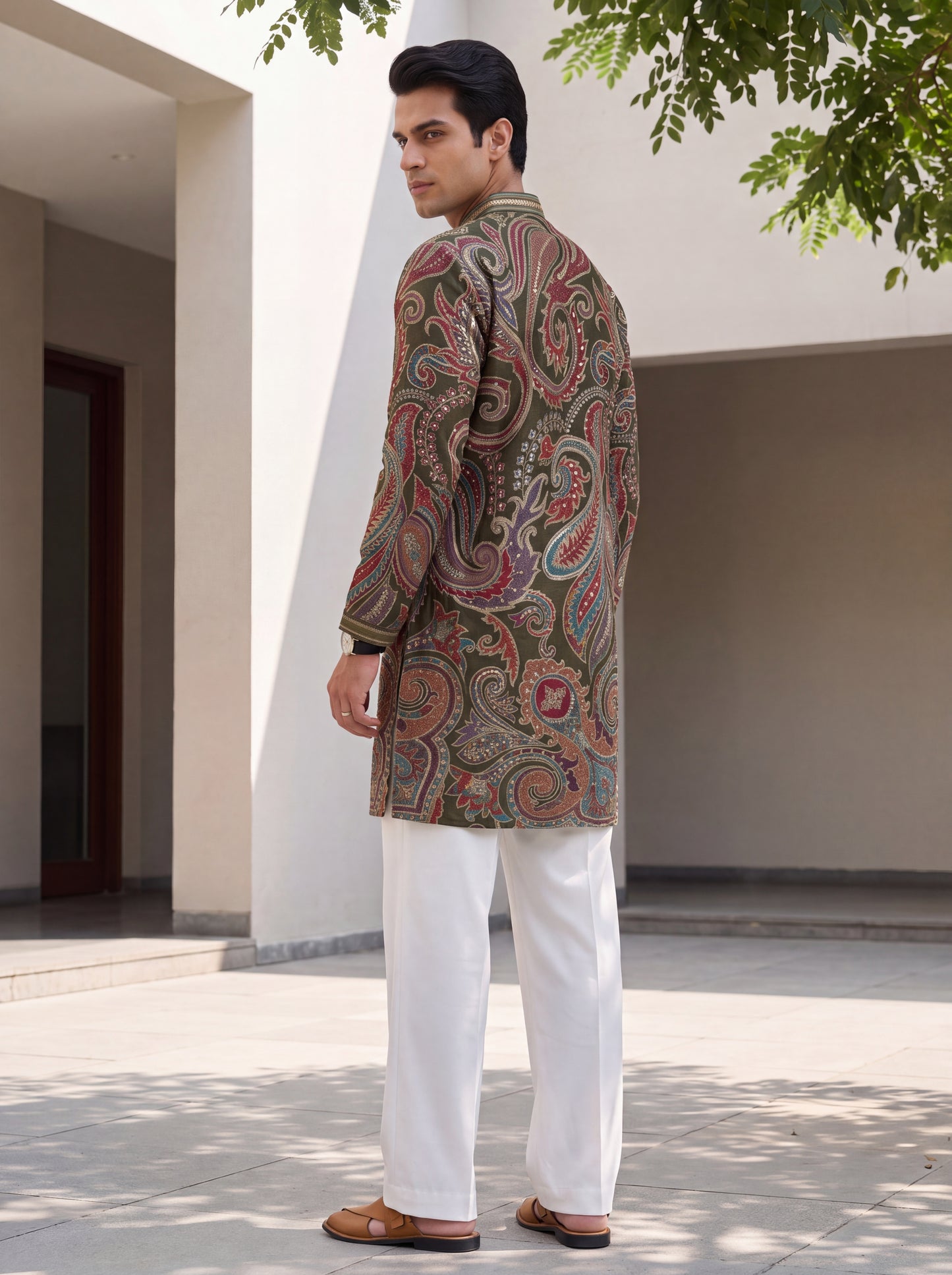 Green Natural Crepe Short Kurta Set with Jari Embroidery